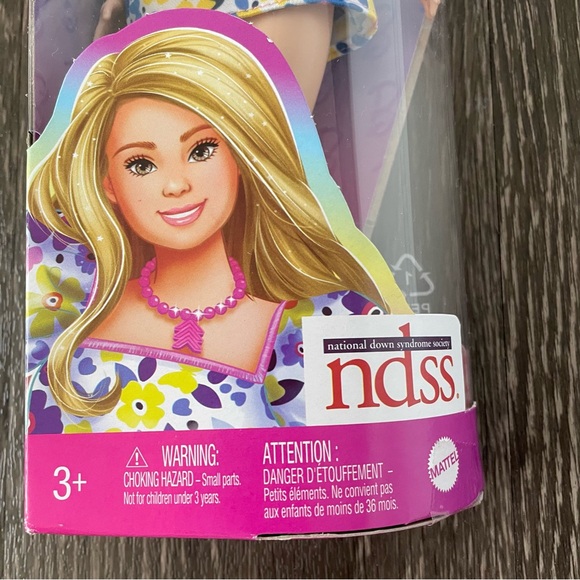 New! Barbie Fashionistas Doll #208 with Down Syndrome - Picture 16 of 16